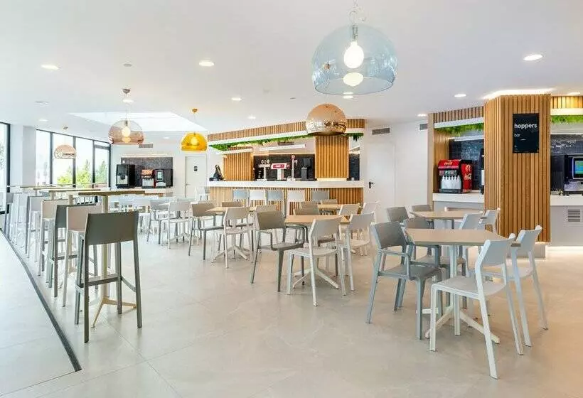 ホテル Vibra Beverly Playa