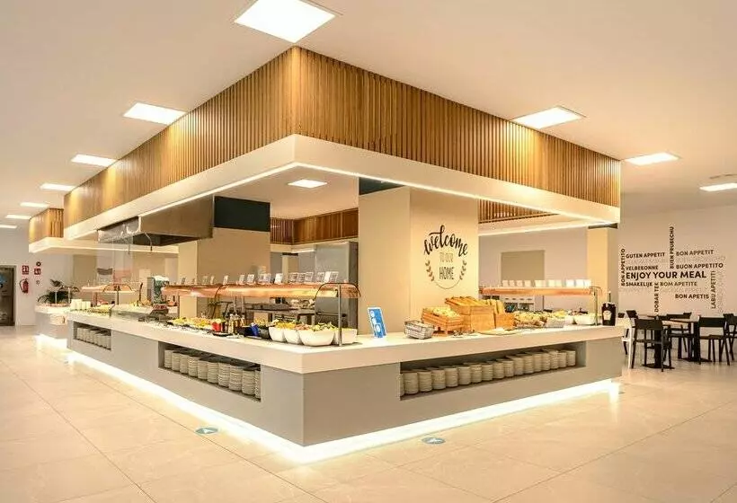 ホテル Vibra Beverly Playa