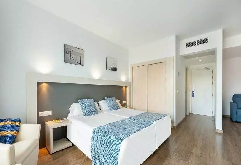 ホテル Vibra Beverly Playa