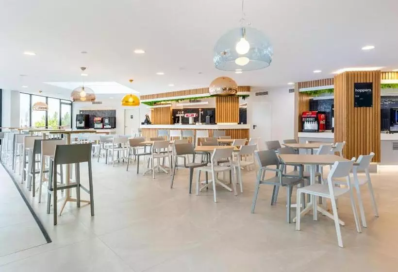 ホテル Vibra Beverly Playa