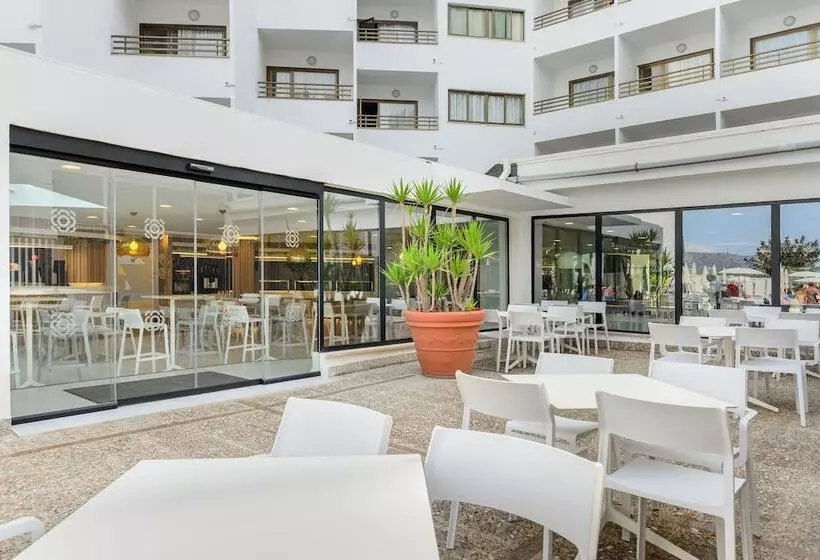 ホテル Vibra Beverly Playa