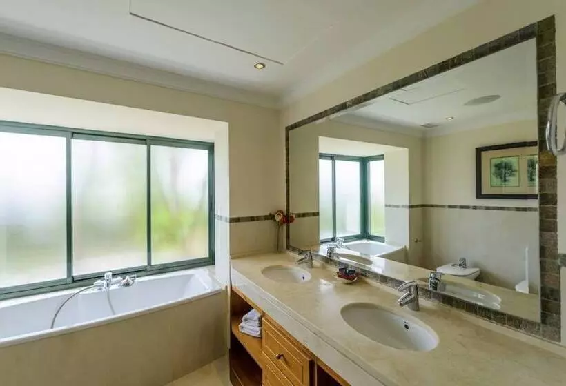 Arcos Golf Hotel Cortijo Y Villas