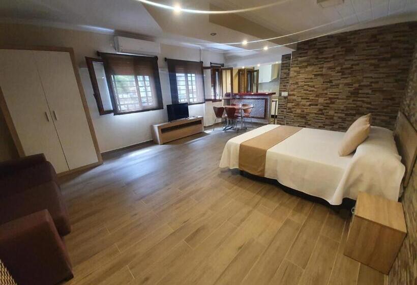 مسافرخانه H. Ciudad De Lepe