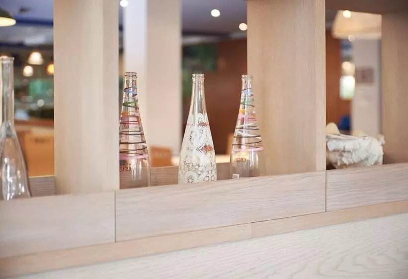 酒店 Checkin Blanes