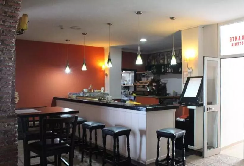 Отель La Mirada