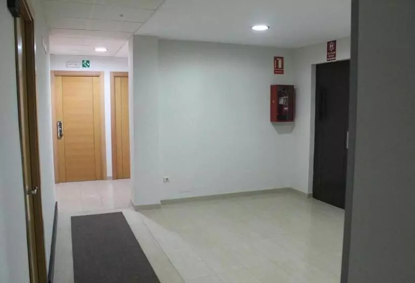 Отель La Mirada