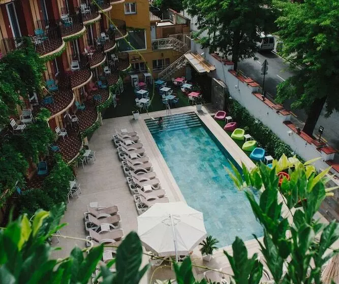 Los Angeles Hotel & Spa