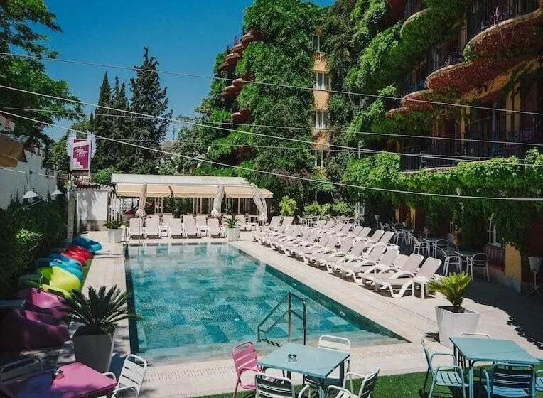 Los Angeles Hotel & Spa
