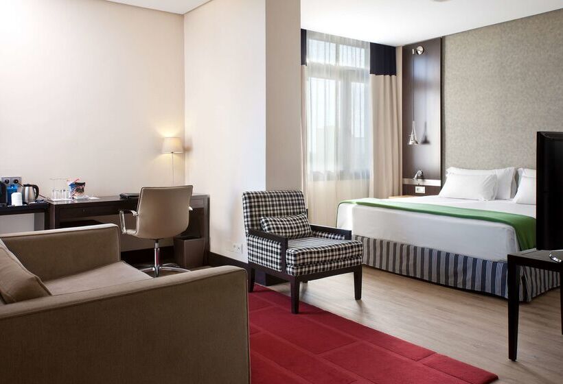 Hotel NH Avenida Jerez