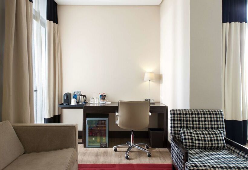 Hotel NH Avenida Jerez