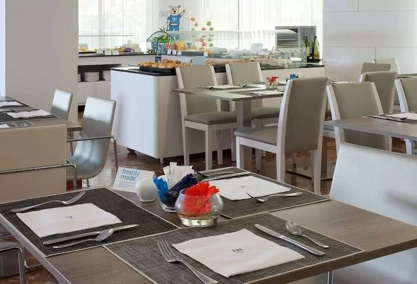 Hotel NH Avenida Jerez