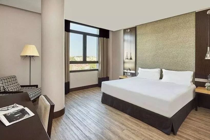 Hotel NH Avenida Jerez