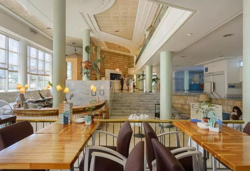 هتل Playa Victoria