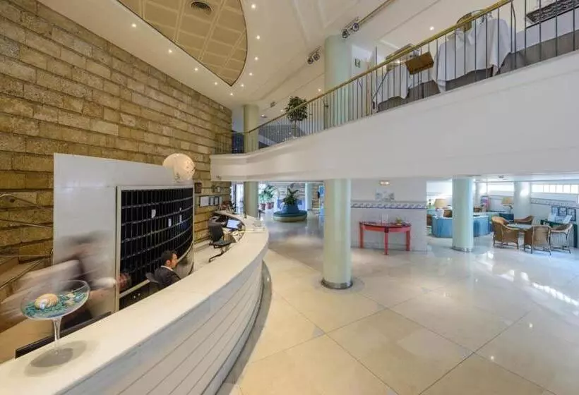 هتل Playa Victoria