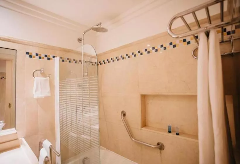 هتل Playa Victoria