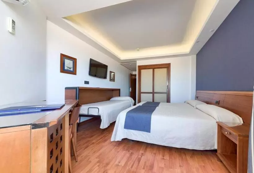 בית מלון כפרי Puertobahia & Spa