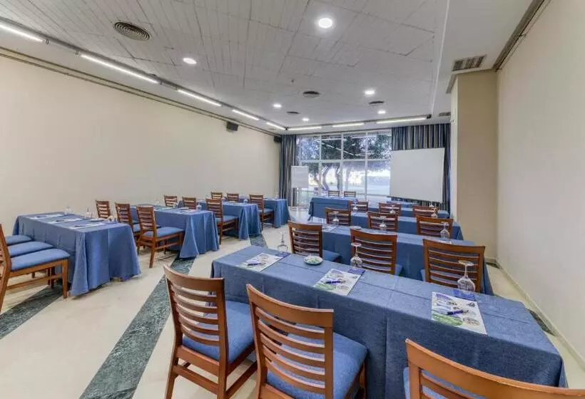 בית מלון כפרי Puertobahia & Spa