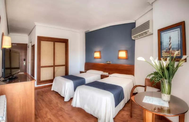 בית מלון כפרי Puertobahia & Spa