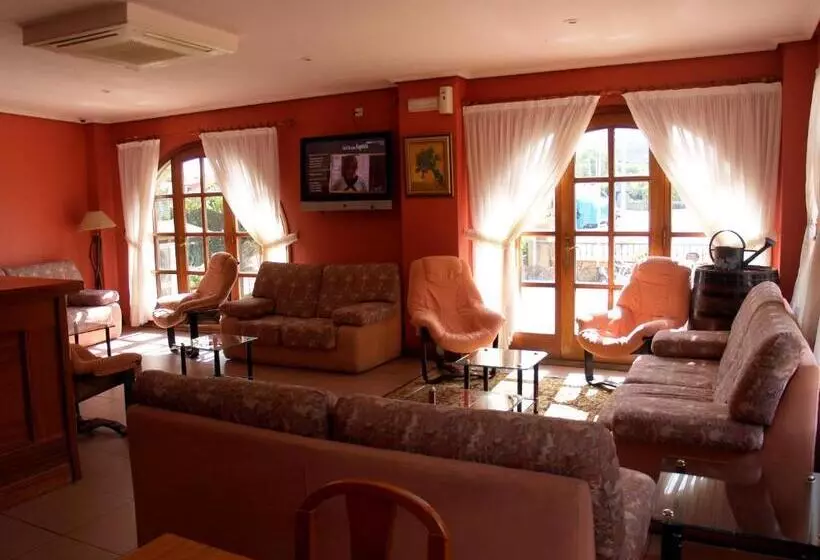 בית מלון כפרי Rural En Escalante Las Solanas