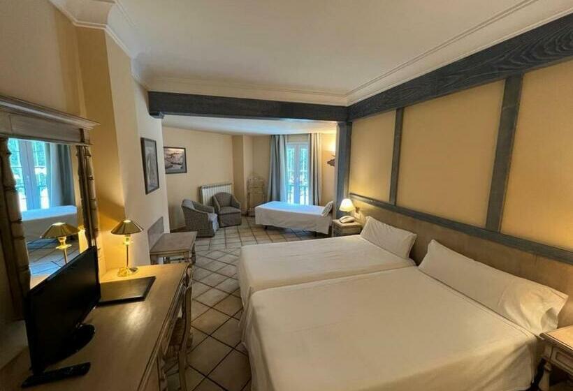 호텔 The Mountains