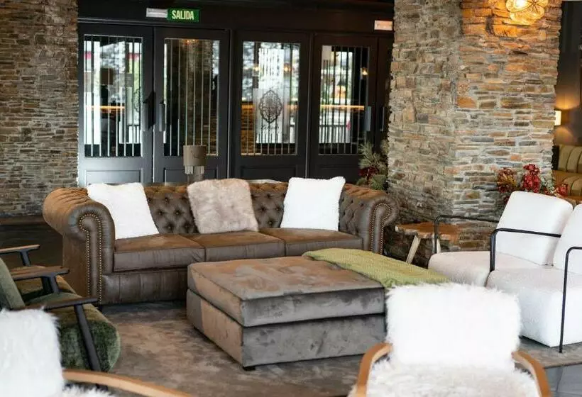 فندق The Mountains