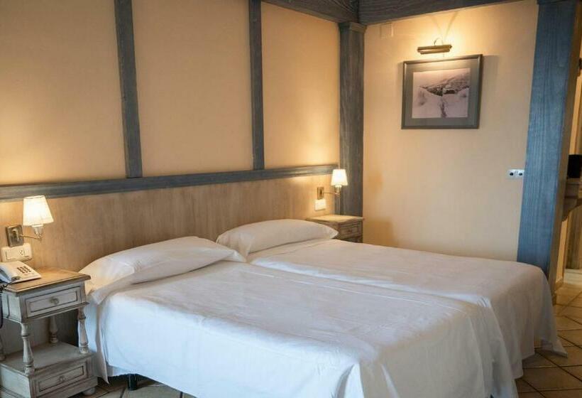 호텔 The Mountains