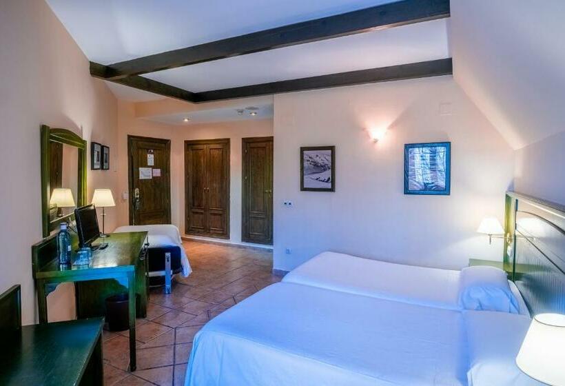 호텔 The Mountains