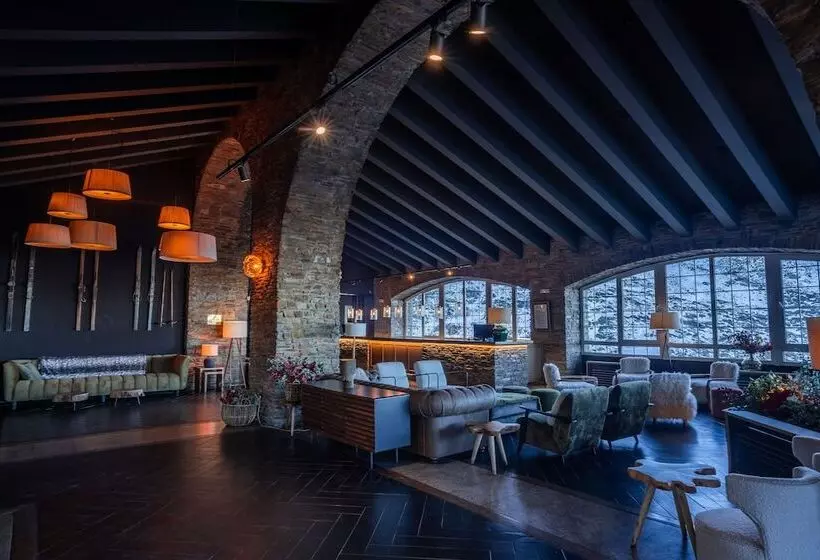 فندق The Mountains