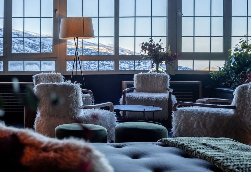 호텔 The Mountains