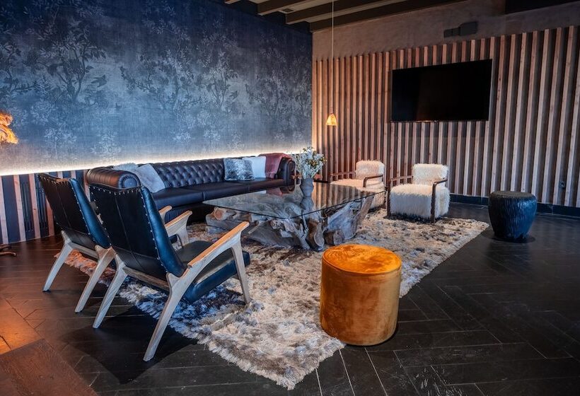 호텔 The Mountains