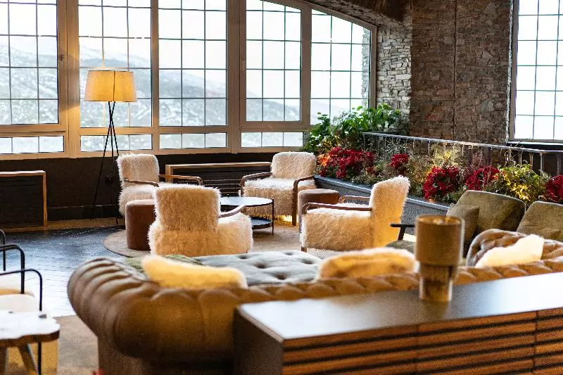 فندق The Mountains