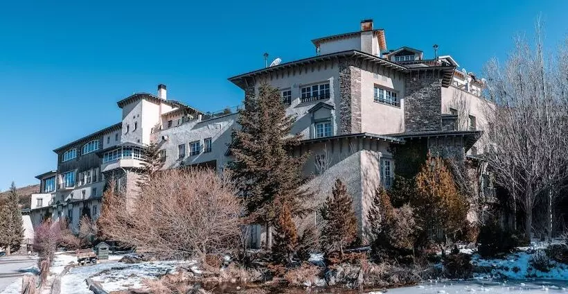 فندق The Mountains