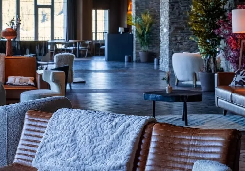 فندق The Mountains