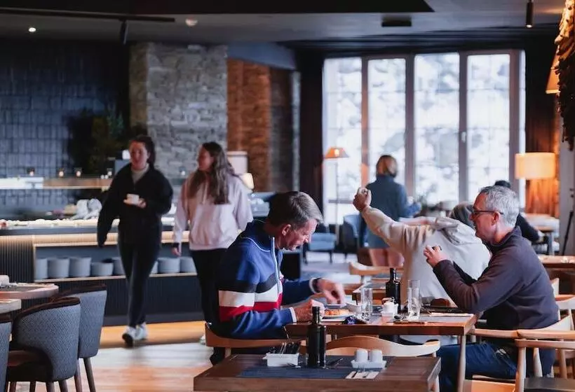 فندق The Mountains