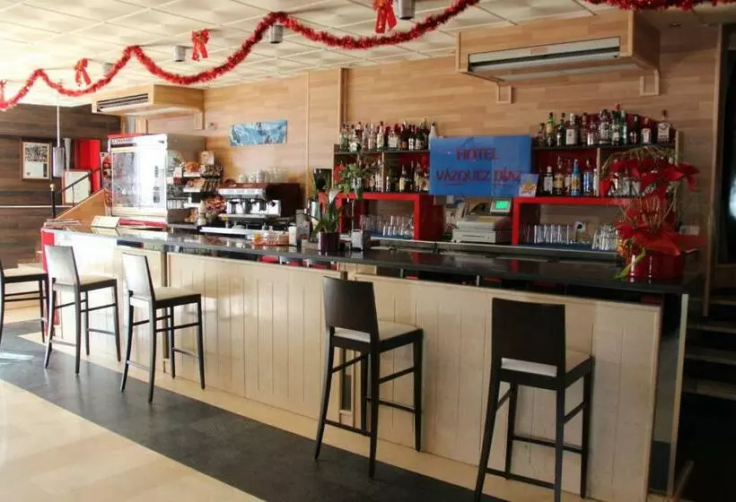 Отель Vazquez Diaz