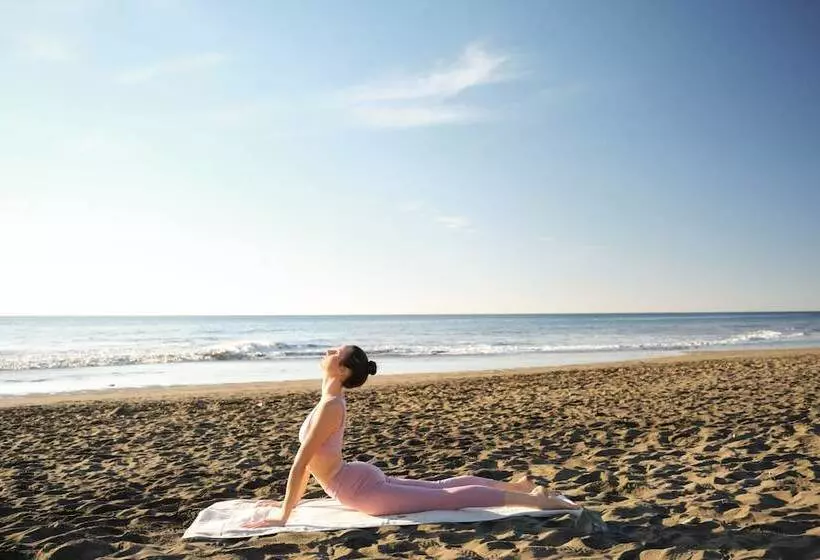 Corallium Beach by Lopesan Hotels - Adults Only