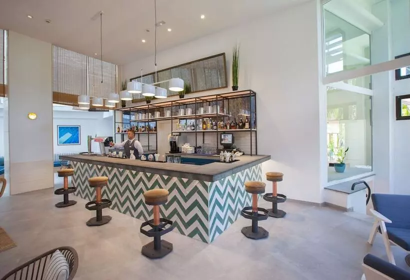 Corallium Beach by Lopesan Hotels - Adults Only