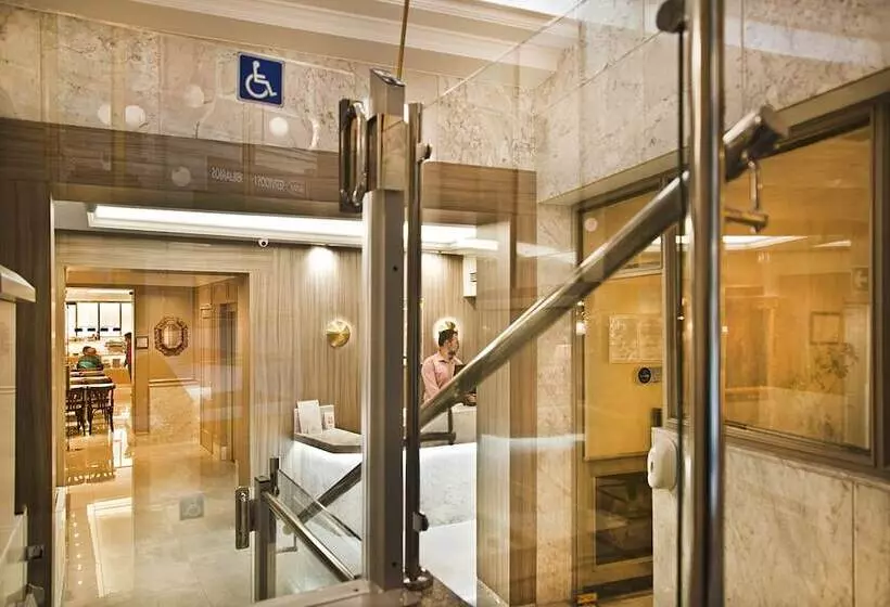 Hospedium Hotel Los Condes
