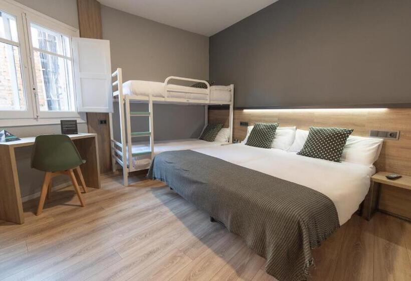 هتل Alda Centro Pamplona