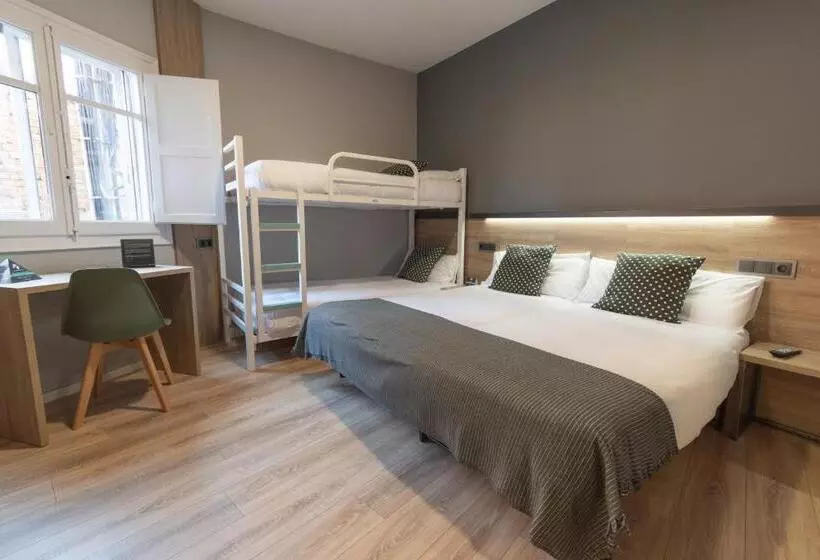 ホテル Alda Centro Pamplona