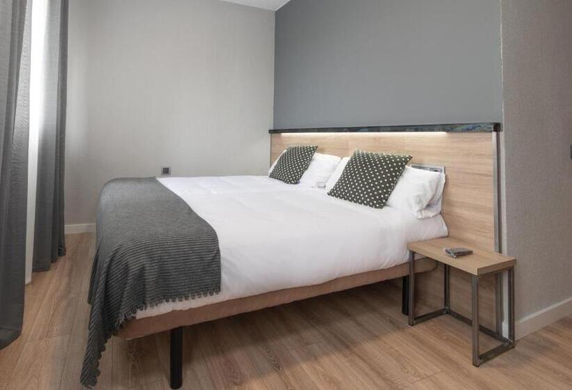 هتل Alda Centro Pamplona