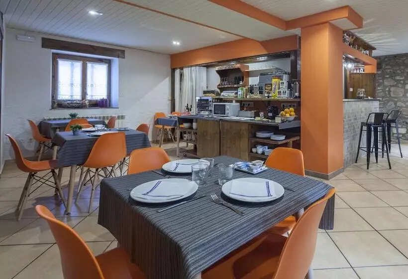 Hotel Cal Rei De Talló