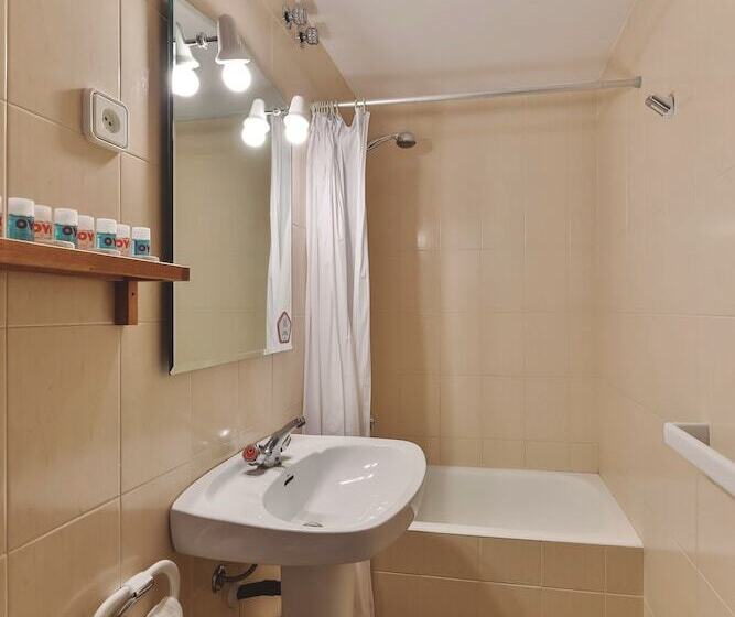 Отель Del Esera