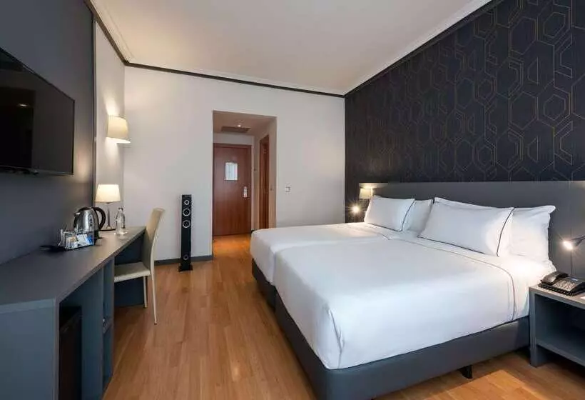 هتل Madrid Plaza De España, Affiliated By Meliá