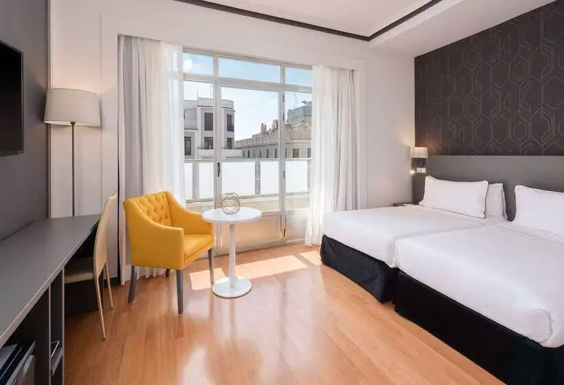 هتل Madrid Plaza De España, Affiliated By Meliá