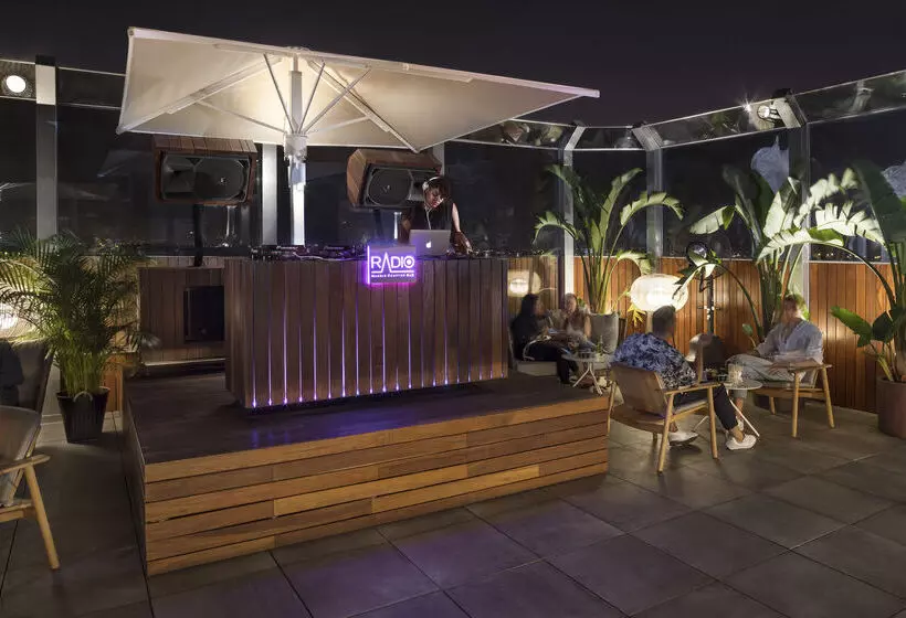 هتل Me Madrid Reina Victoria By Meliá