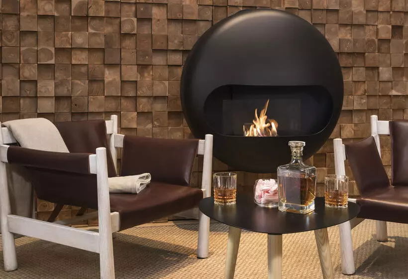 هتل Me Madrid Reina Victoria By Meliá