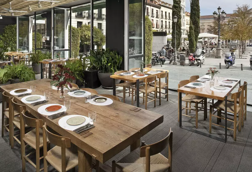 هتل Me Madrid Reina Victoria By Meliá