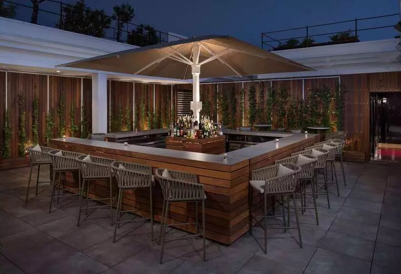 هتل Me Madrid Reina Victoria By Meliá