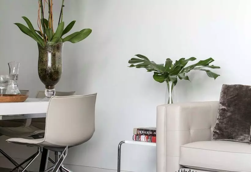 هتل Me Madrid Reina Victoria By Meliá